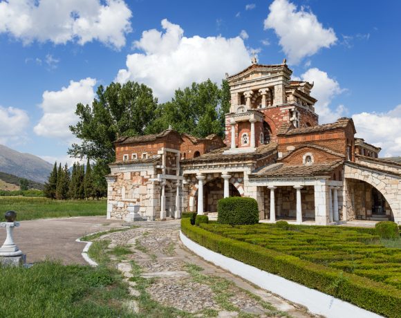 Οι-5-ελληνικές-εκκλησίες-με-τα-πιο-ιδιαίτερα-χαρακτηριστικά