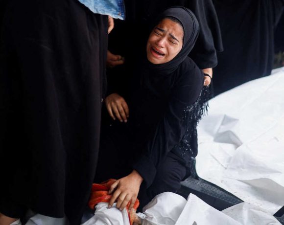 Τουλάχιστον-5-νεκροί-από-τους-σφοδρούς-ισραηλινούς-βομβαρδισμούς-στη-Ράφα-εναντίον-«στρατιωτικών-στόχων»-της-Χαμάς