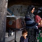 Γάζα:-Παλαιστίνιες-μητέρες-υποφέρουν-από-τραυματισμούς-και-παλεύουν-με-τον-πόνο-της-απώλειας-των-παιδιών-τους