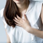 Τα-6-σημάδια-που-δείχνουν-πιθανή-καρδιακή-προσβολή-στις-γυναίκες