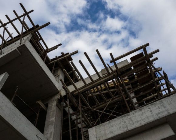 Θεσσαλία:-“Αλμα”-της-οικοδομής-τον-Απρίλιο-–-Αυξήθηκαν-33,3%-οι-νέες-άδειες